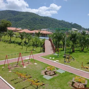 Apto Vista Atlântico Com 2 Quartos Com Ar Cond Wi-fi Tv Smart E área De Lazer Apartamento Itapema